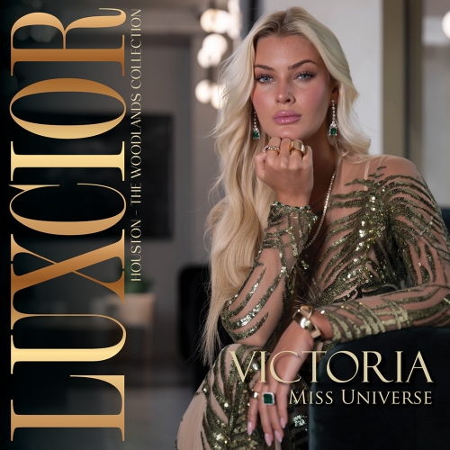 COVER - MISS UNIVERSE - SMALLER