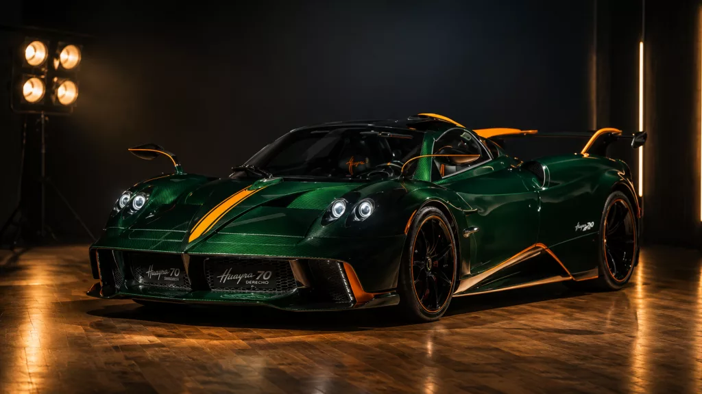 Pagani Huayra 70 Derecho hypercar with exposed carbon fiber bodywork